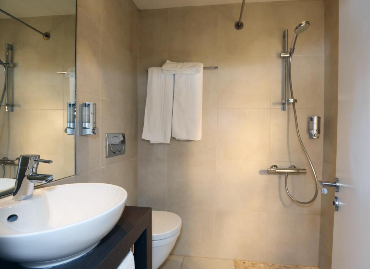 Hotel De La Plage - Hdlp Bormes-les-Mimosas Kültér fotó