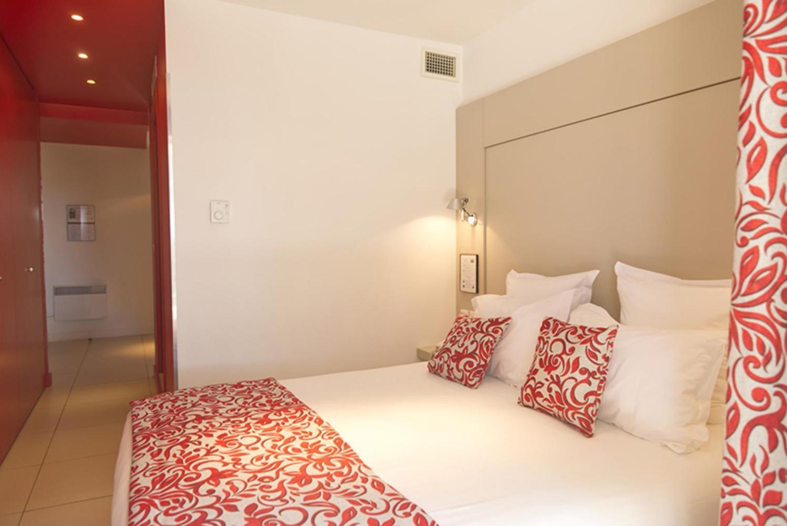 Hotel De La Plage - Hdlp Bormes-les-Mimosas Kültér fotó